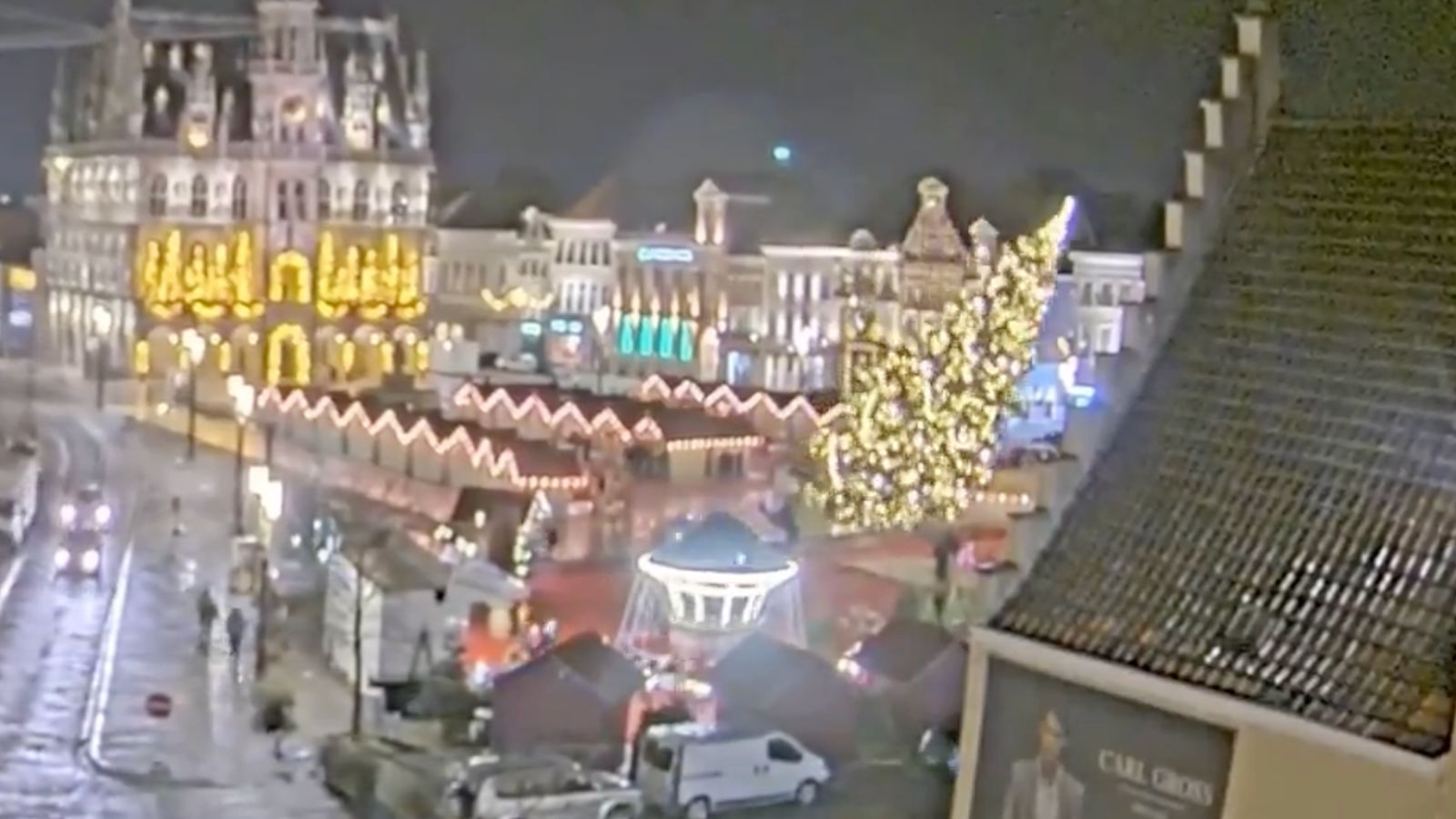 CCTV footage shows the moment the 66-foot Christmas tree collapses at ...