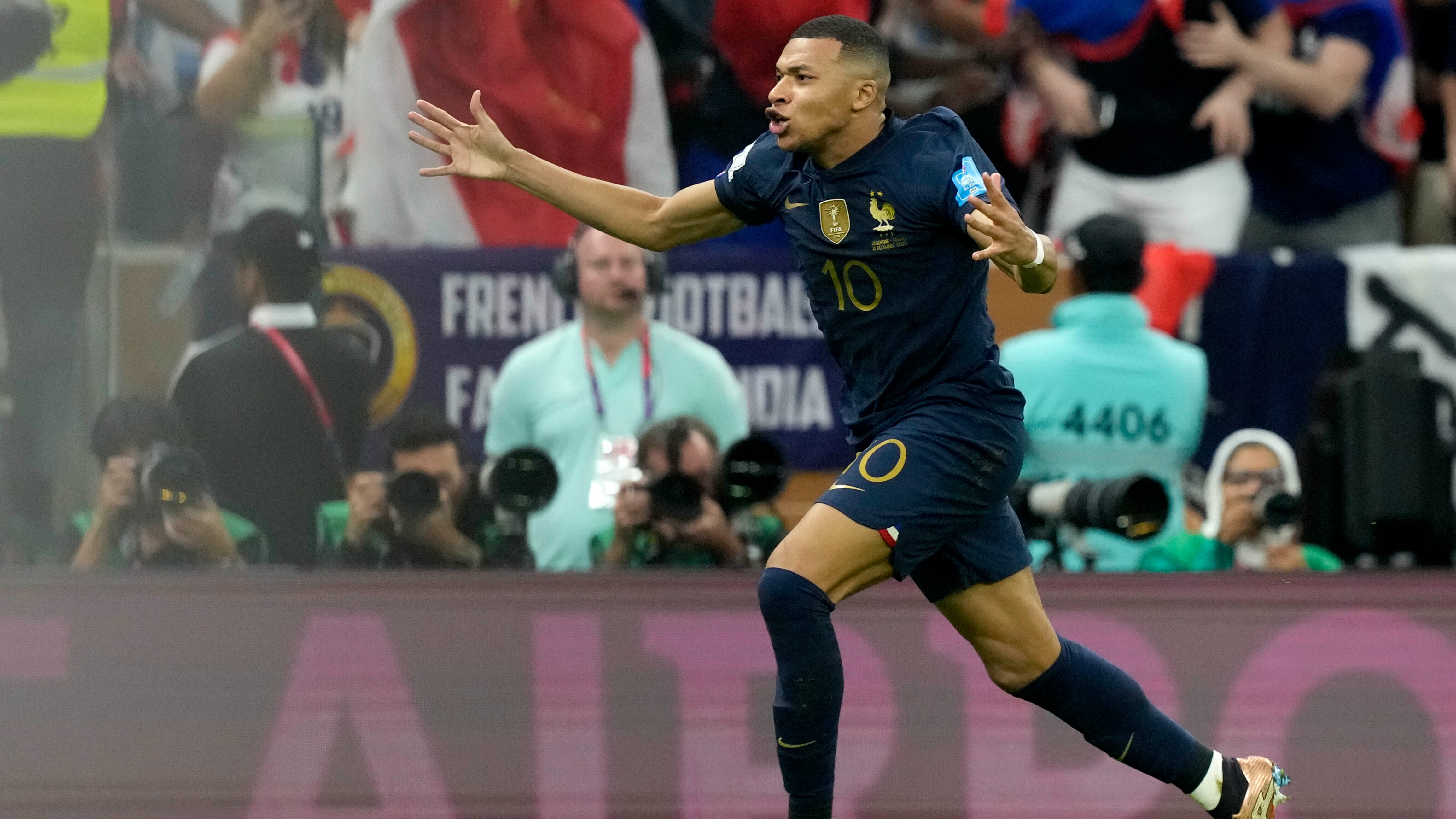 Kylian Mbappé 2018 World Cup Jersey up for Auction