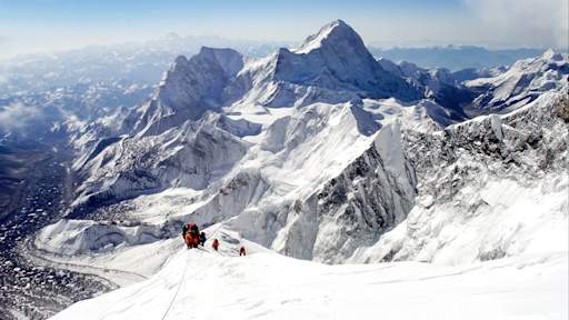 Body of 'Green Boots' climber on Everest for 30 years to be brought home