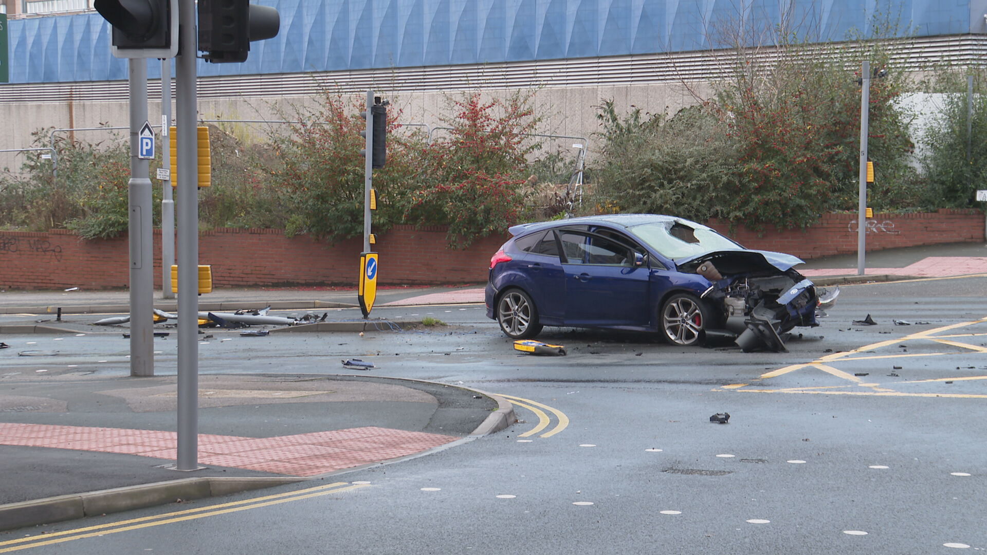 Main Nottingham city centre road Huntingdon Street closed after