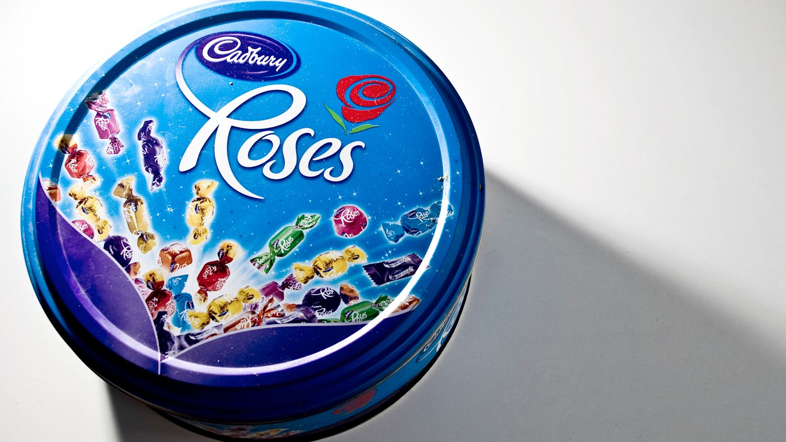 Cadbury store roses tin