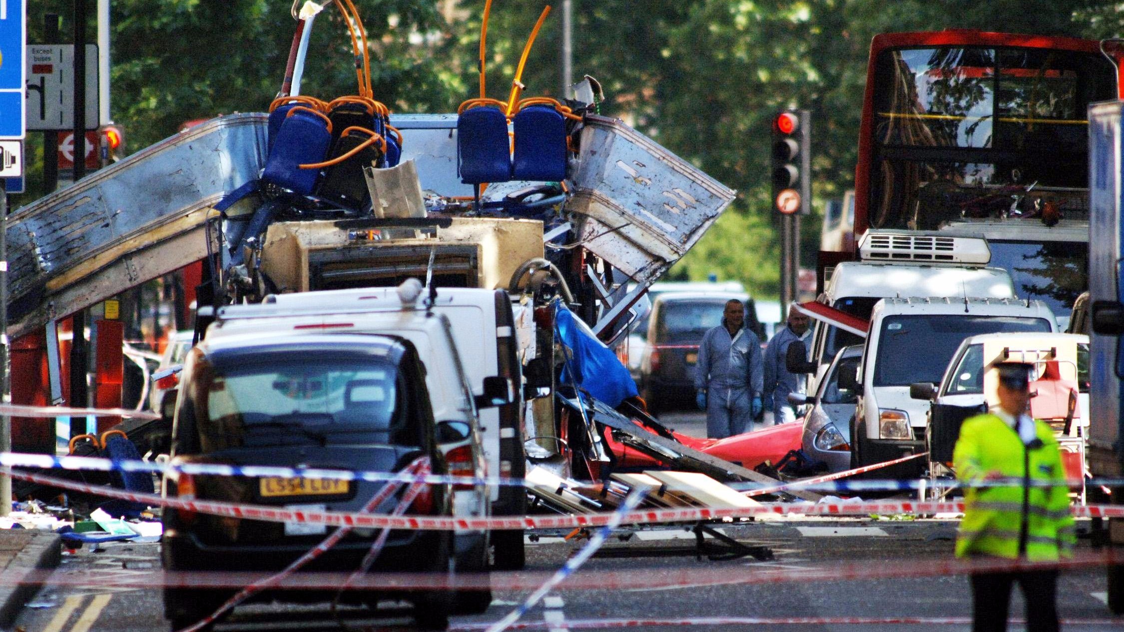 BARK【Bombing bus】 Photos: Bus explosion in Bulgaria | CNN