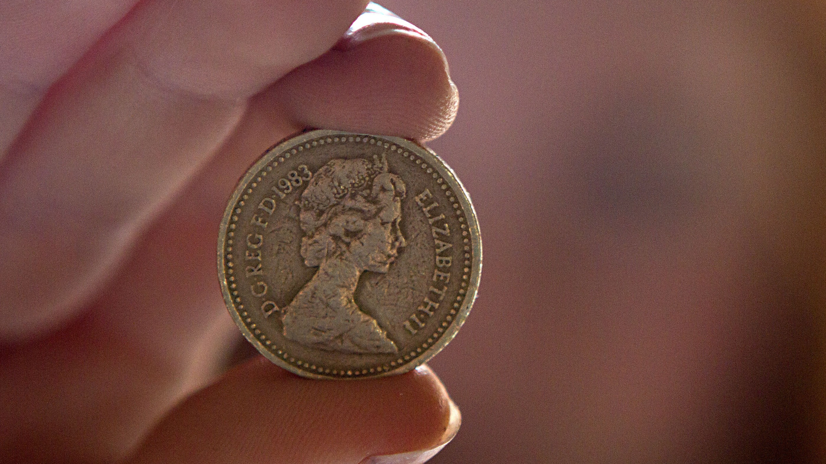 Youngster's pocket money falls to £6.20 a week, figures show ITV News