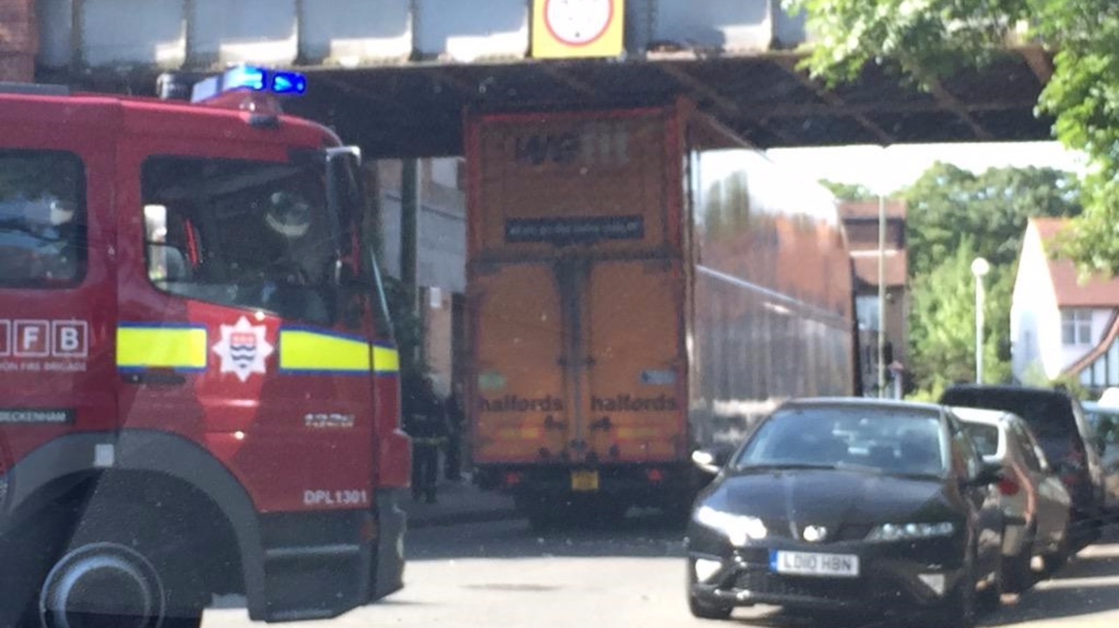 A Halfords 'we Fit' Lorry Gets Stuck Under A Bridge. Again. | ITV News ...