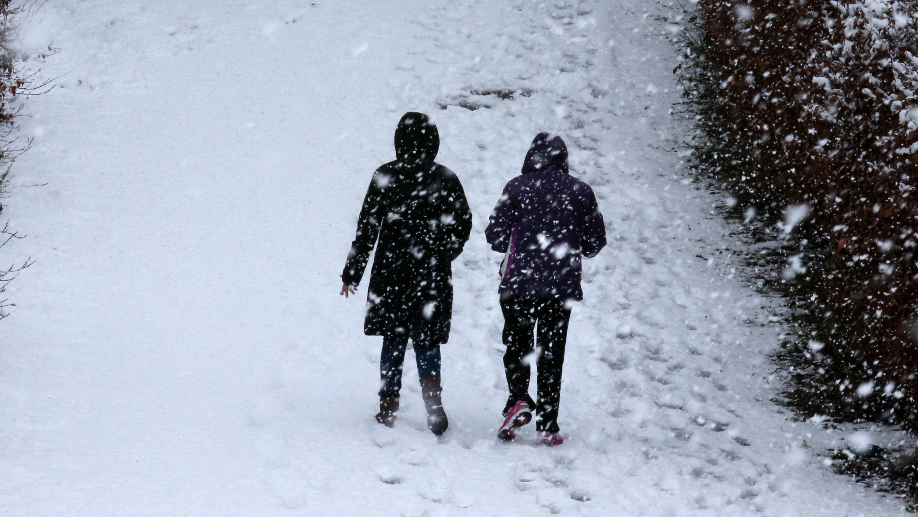 scottish-people-have-more-than-400-different-words-for-snow-itv-news