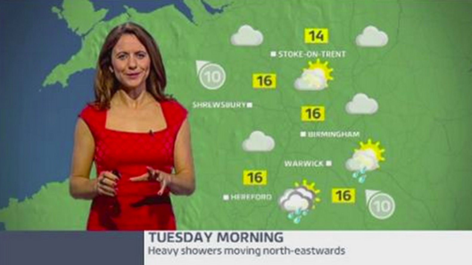 West Midlands Weather: Heavy and thundery showers | ITV News Central