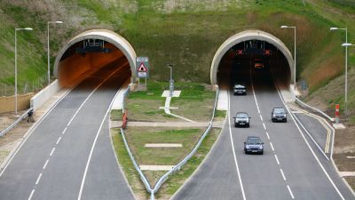 hindhead tunnel pa