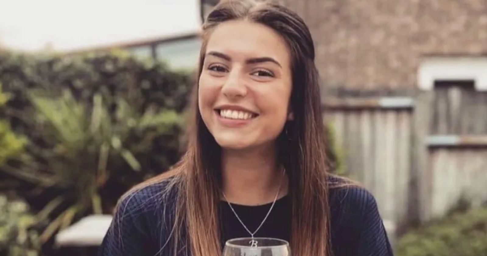 Ipswich paramedic who begged for help was abandoned by failing mental health trust, mum says Ipswich paramedic who begged for help was abandoned by failing mental health trust, mum says