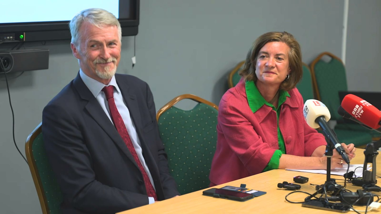 Eluned will stand in race to be next First Minister with support