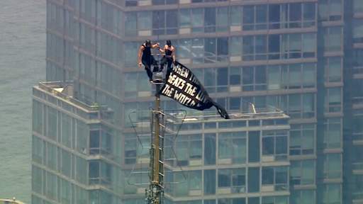 Two people arrested after scaling to top of Empire State Building