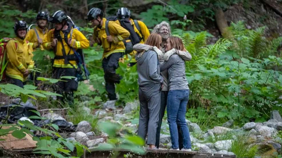 Hiker missing for ten days in mountains survived by drinking gallons of water