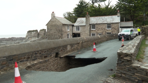 Shock as large sinkhole opens up in North Devon main road | ITV