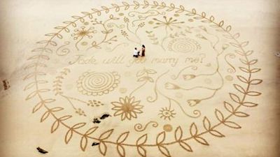 The sand art which convinced Jade Smith to say 'yes'