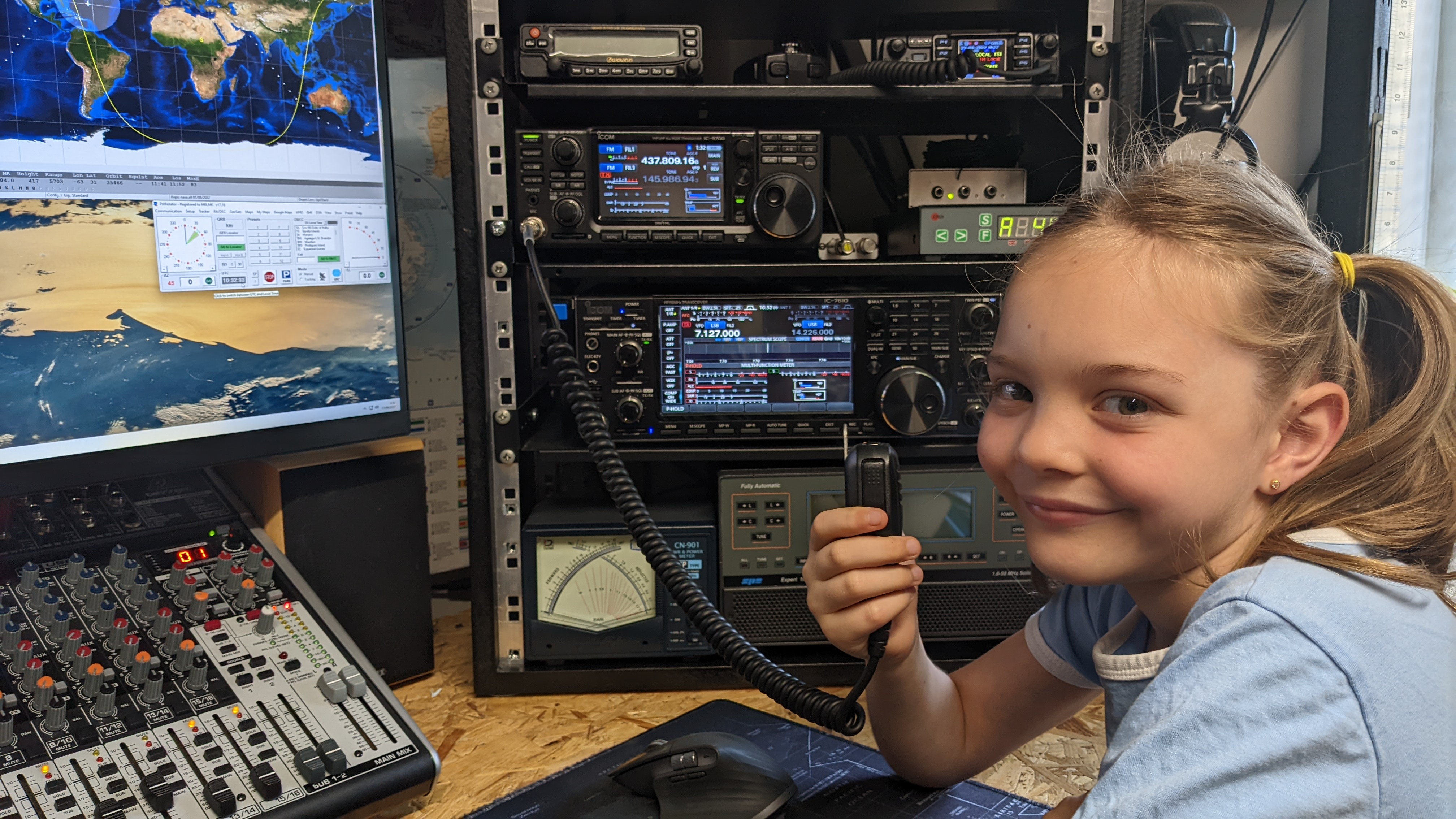 Eight-year-old makes contact with astronaut in space via dads amateur radio ITV News