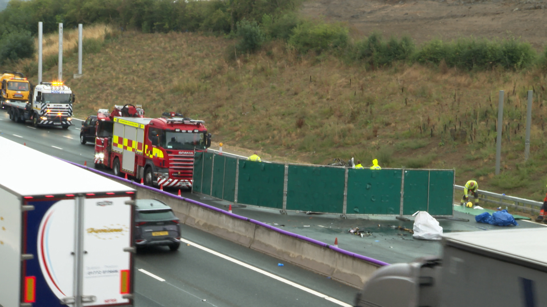 Seven vehicle crash on M1 in Northamptonshire leaves one person