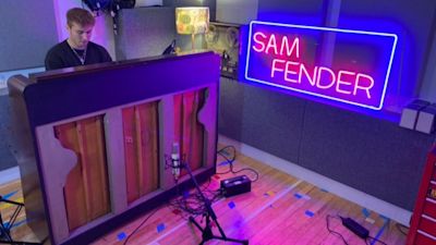 Download Sam Fender Covers Lindisfarne S Winter Song For Homeless Charity Itv News Tyne Tees