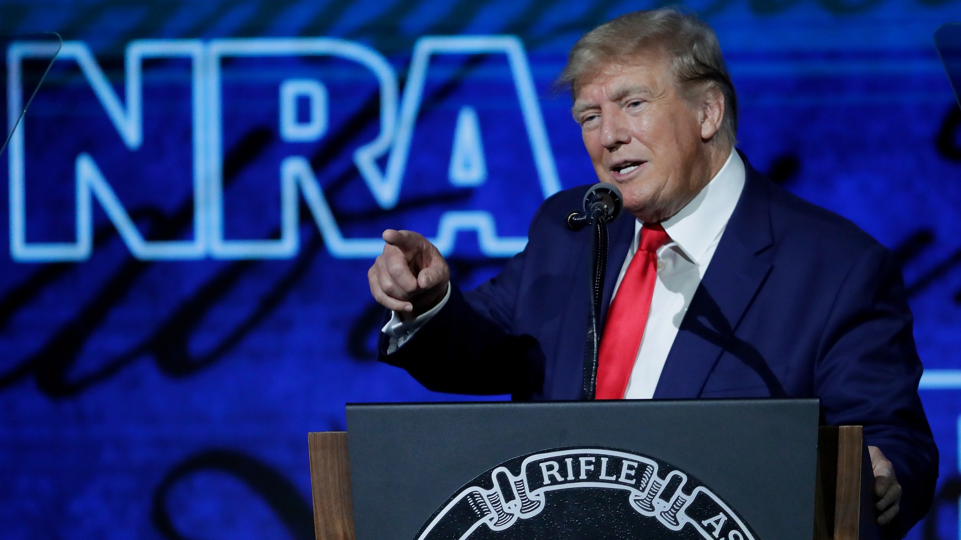 Donald Trump’s Performance At The NRA Deepens America’s Gun Divide ...