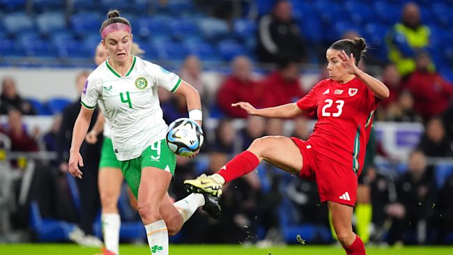 Ffion Morgan brings the ball under control