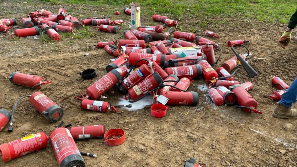 Man Who Dumped 200 Fire Extinguishers Found Guilty For Fly Tipping For   GILES LANE FLY TIP PIC 1 Fairbairn.JPG