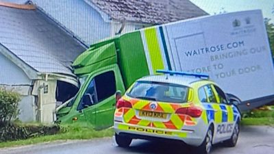 WAITROSE VAN IN HOUSE