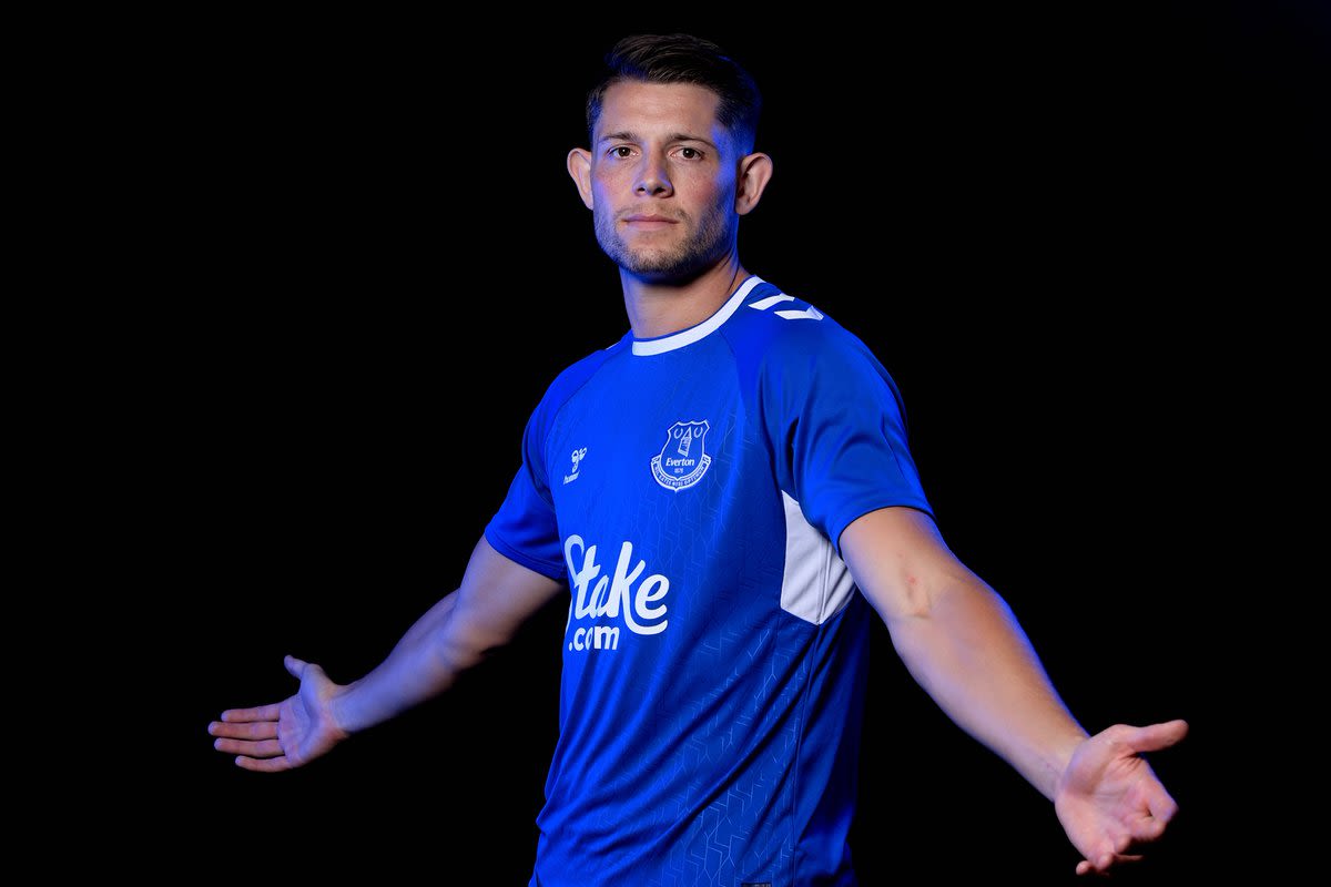 James Tarkowski giữ sự ổn định cho hàng thủ Everton - Yếu tố quyết định cho thành công của câu lạc bộ James Tarkowski giữ sự ổn định cho hàng thủ Everton - Yếu tố quyết định cho thành công của câu lạc bộ