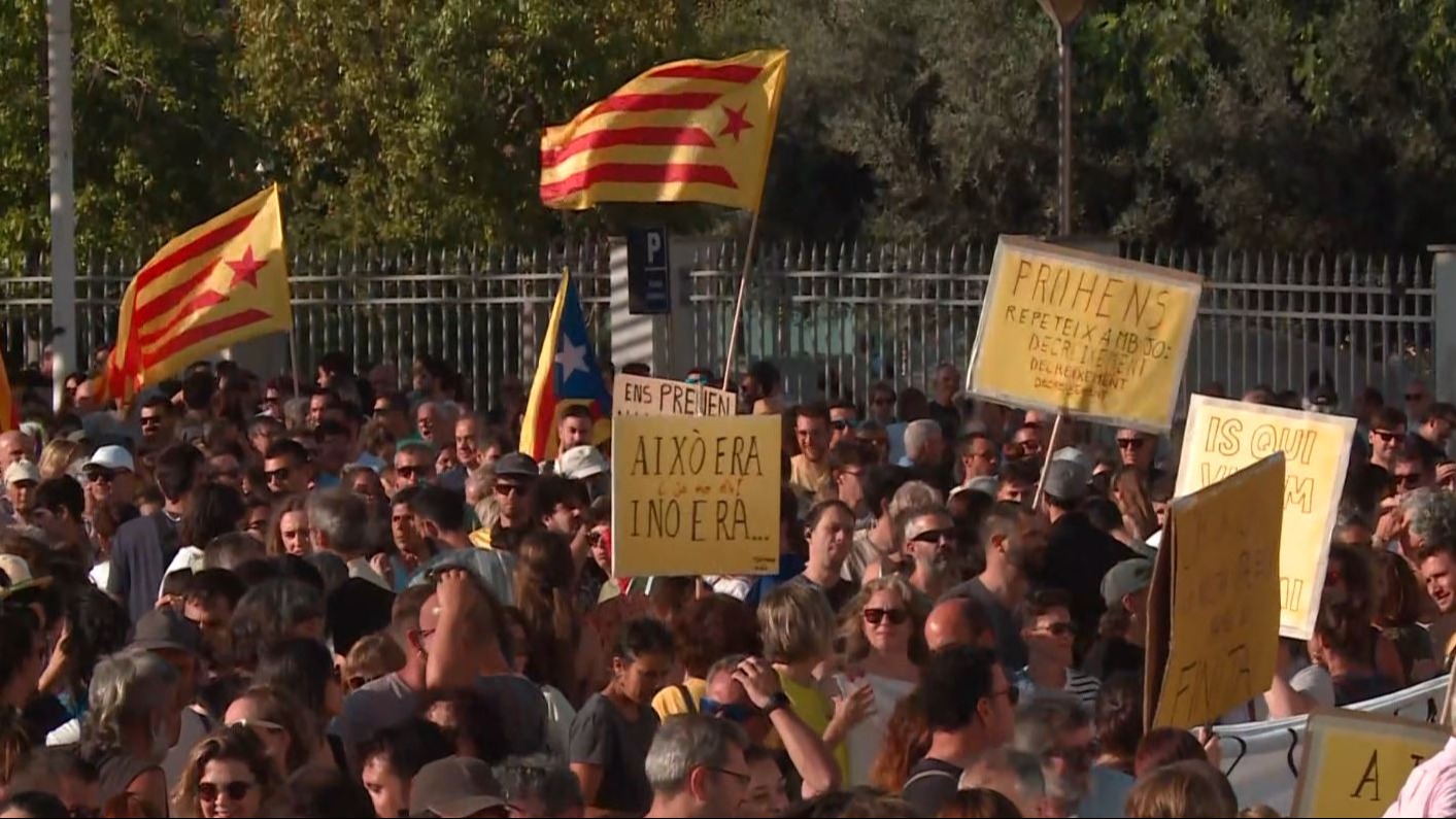 Anti-tourism protests sweep Majorca: Are British holidaymakers facing a ...