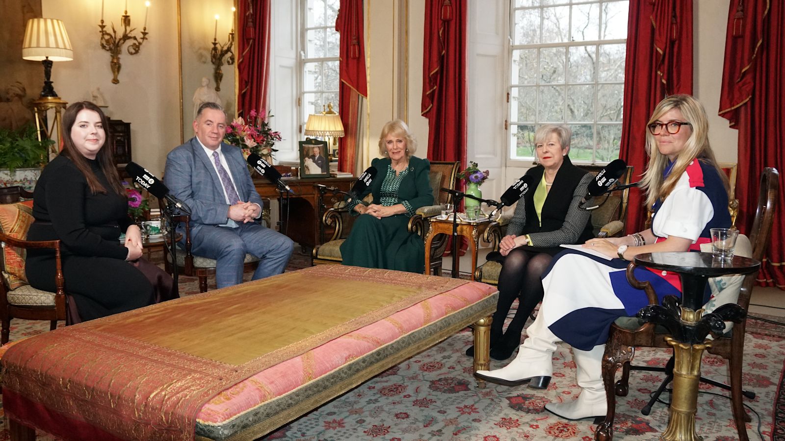 Image for Queen records special broadcast