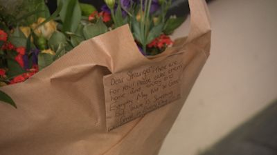 19/11/20- Kindness Cirencester flowers project-ITV News West Country