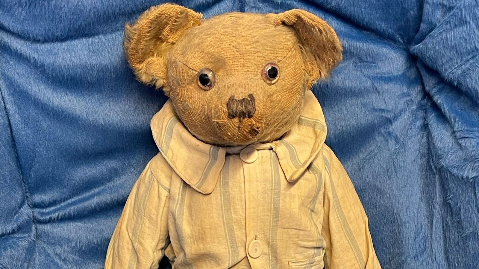 Oldest teddy bear in the world sales