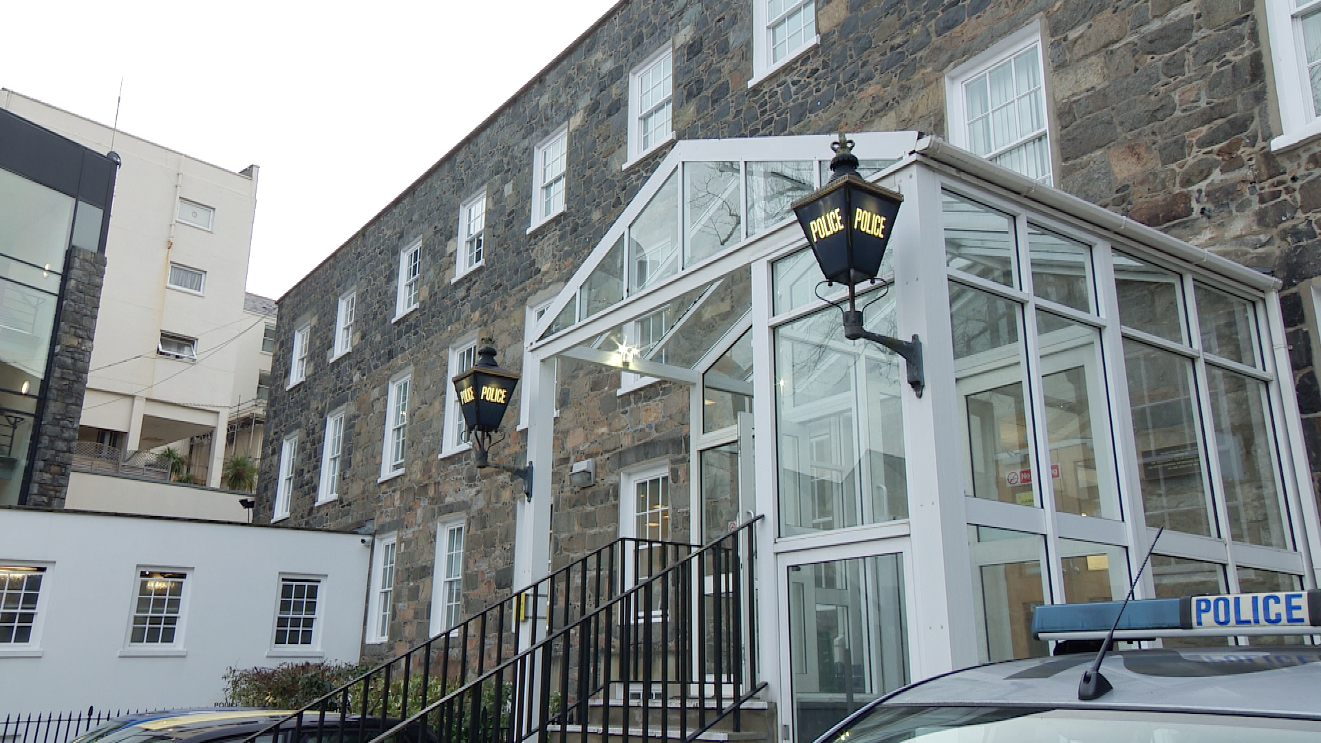 More than 600 calls to Guernsey's emergency services in last 48 hours