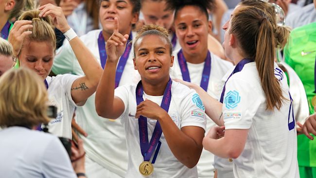 Nikita Parris celebrates Euro 2022 win