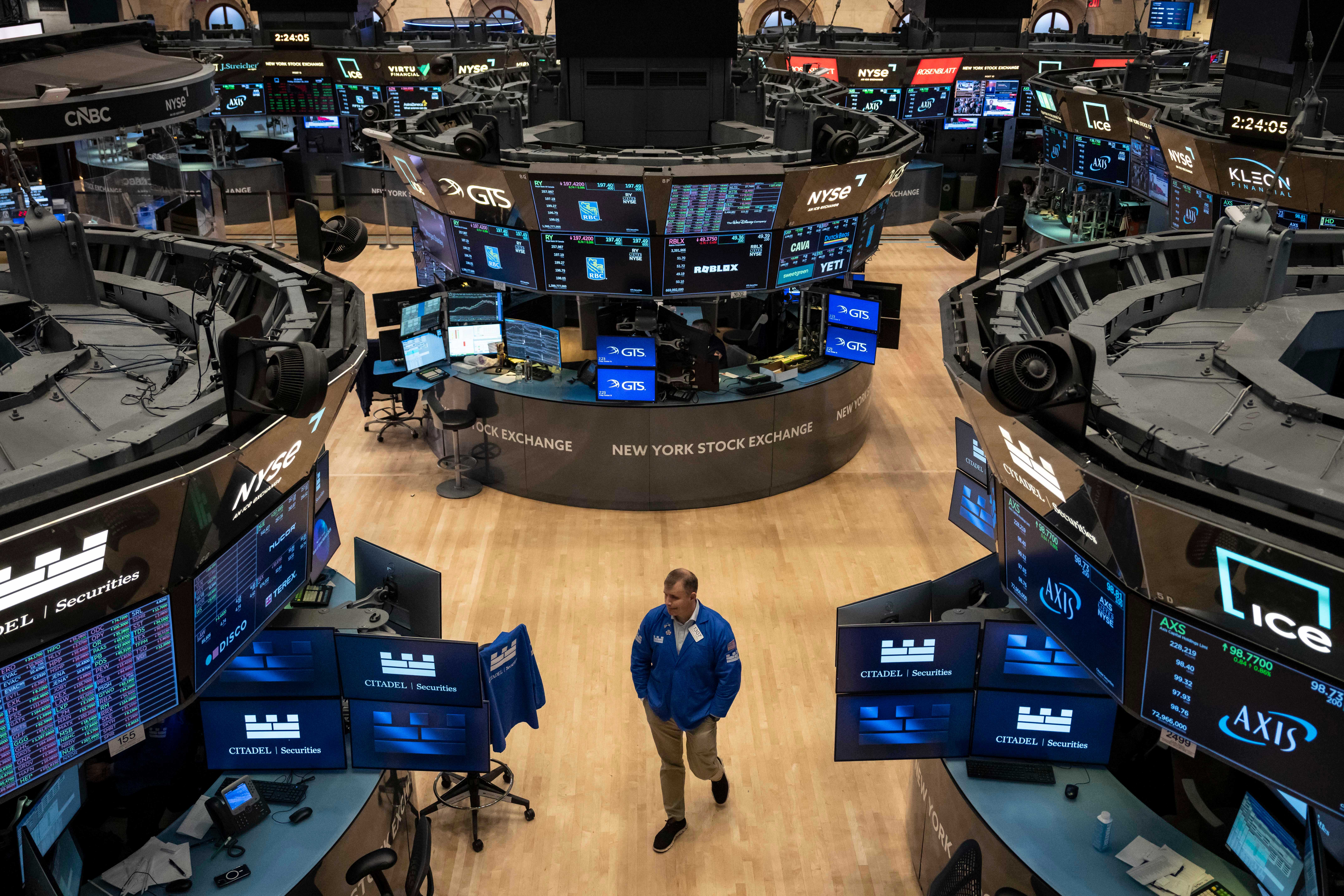 Wall Street stoupá, SpaceX a AI akcie stabilní
