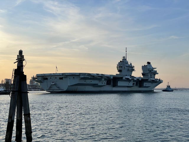 Hms Queen Elizabeth Prepares For Maiden Deployment Itv News Meridian