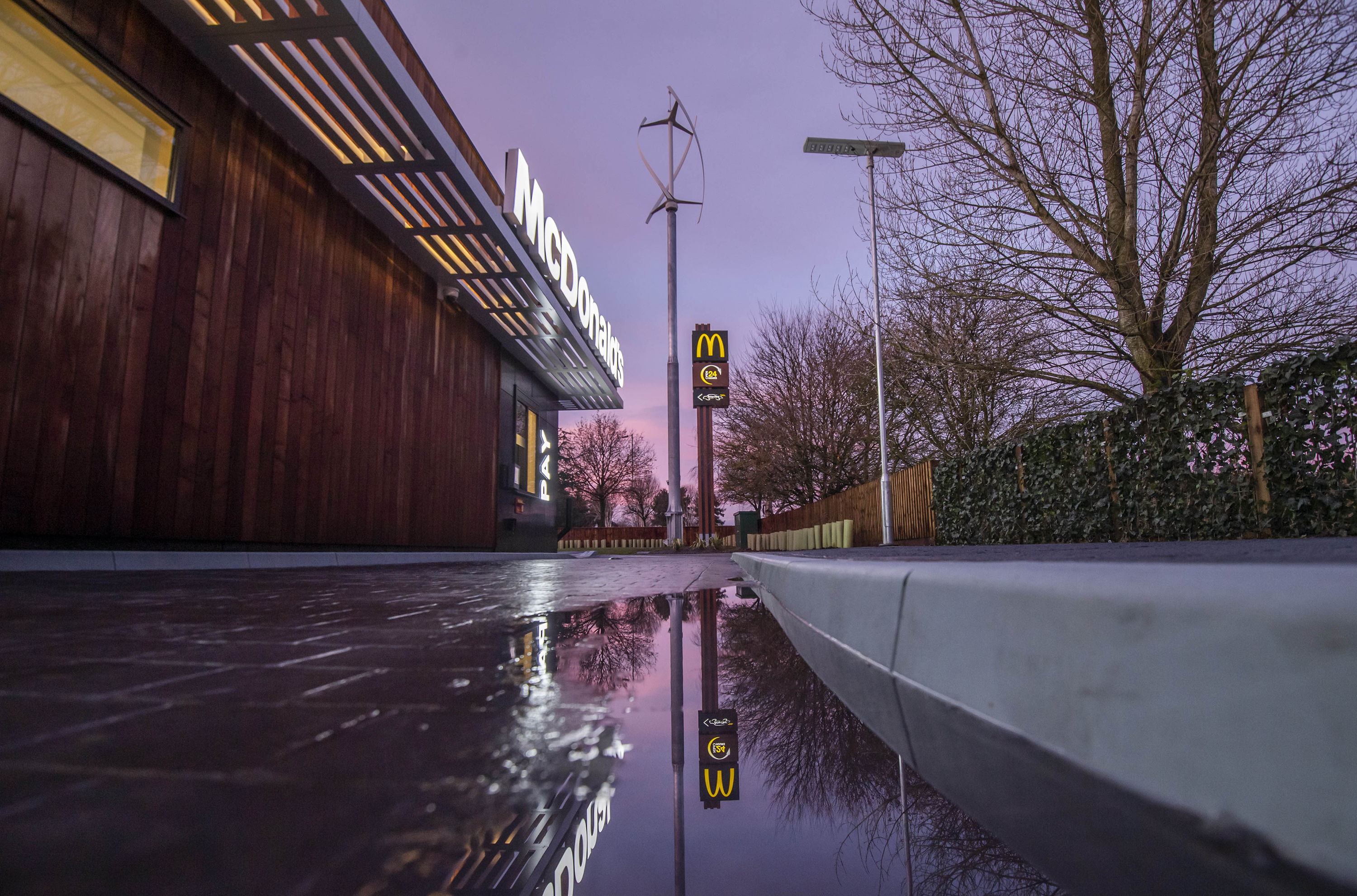Mcdonald S Opens Its First Net Zero Carbon Restaurant In Shropshire Itv News Central