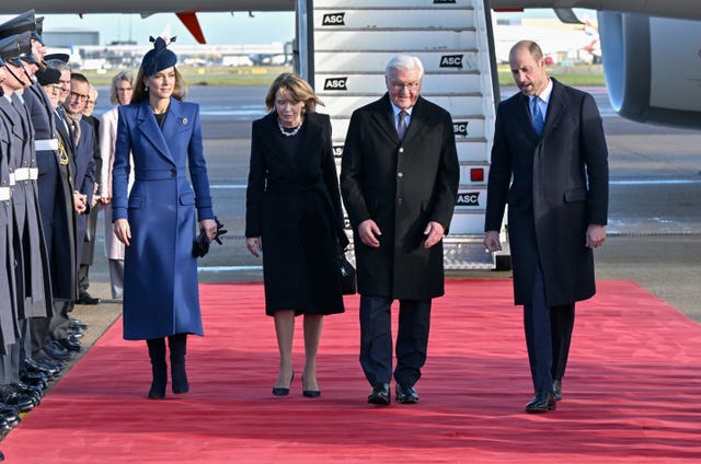 The Prince and Princess of Wales greeted German President and his wife.