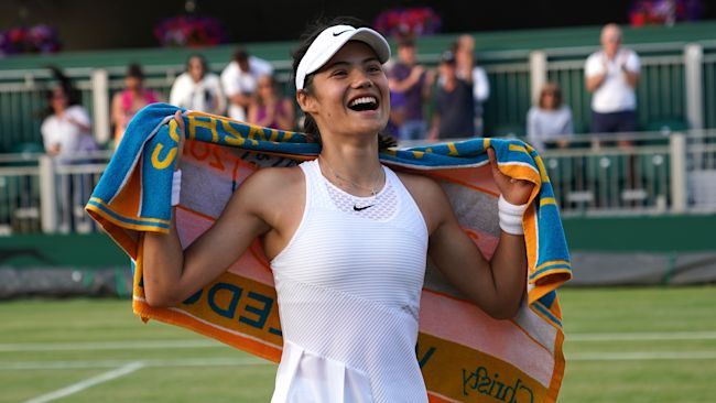 British tennis star Emma Raducanu pulls out of Wimbledon due to 'difficulty breathing' | ITV News