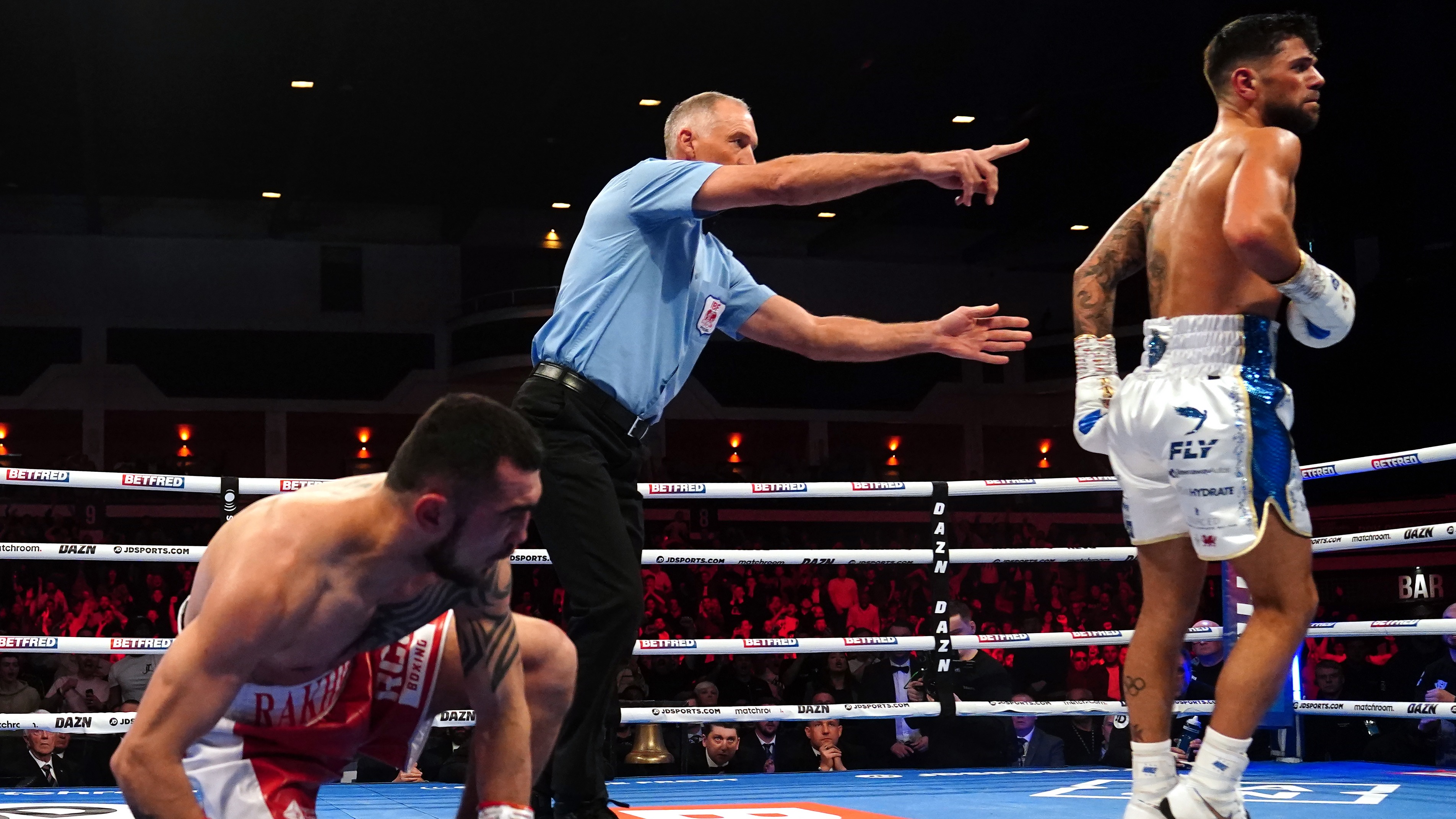 Joe Cordina becomes first Welsh boxer to be two-time world