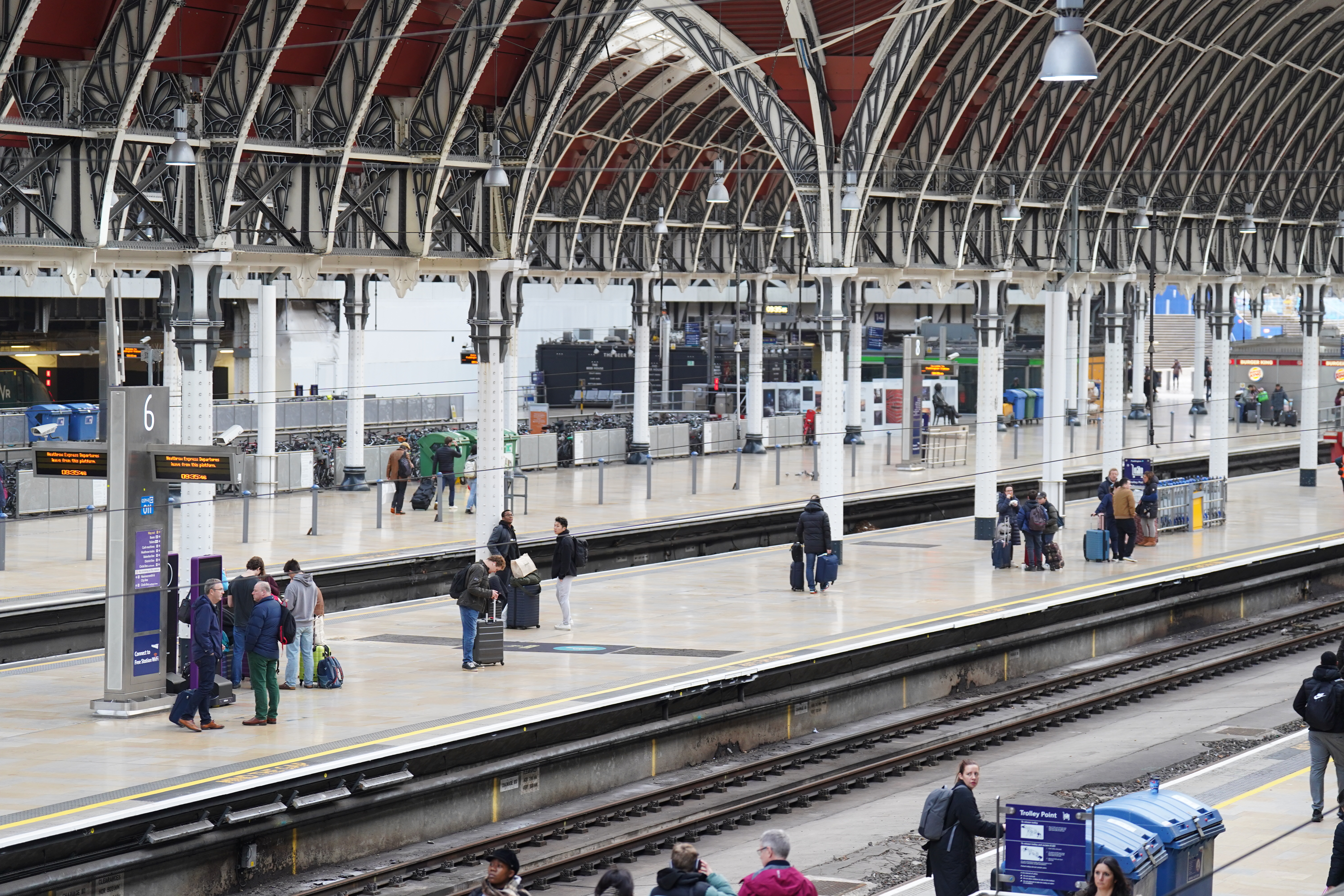 Rail lines reopen between Paddington and Reading ITV News Meridian