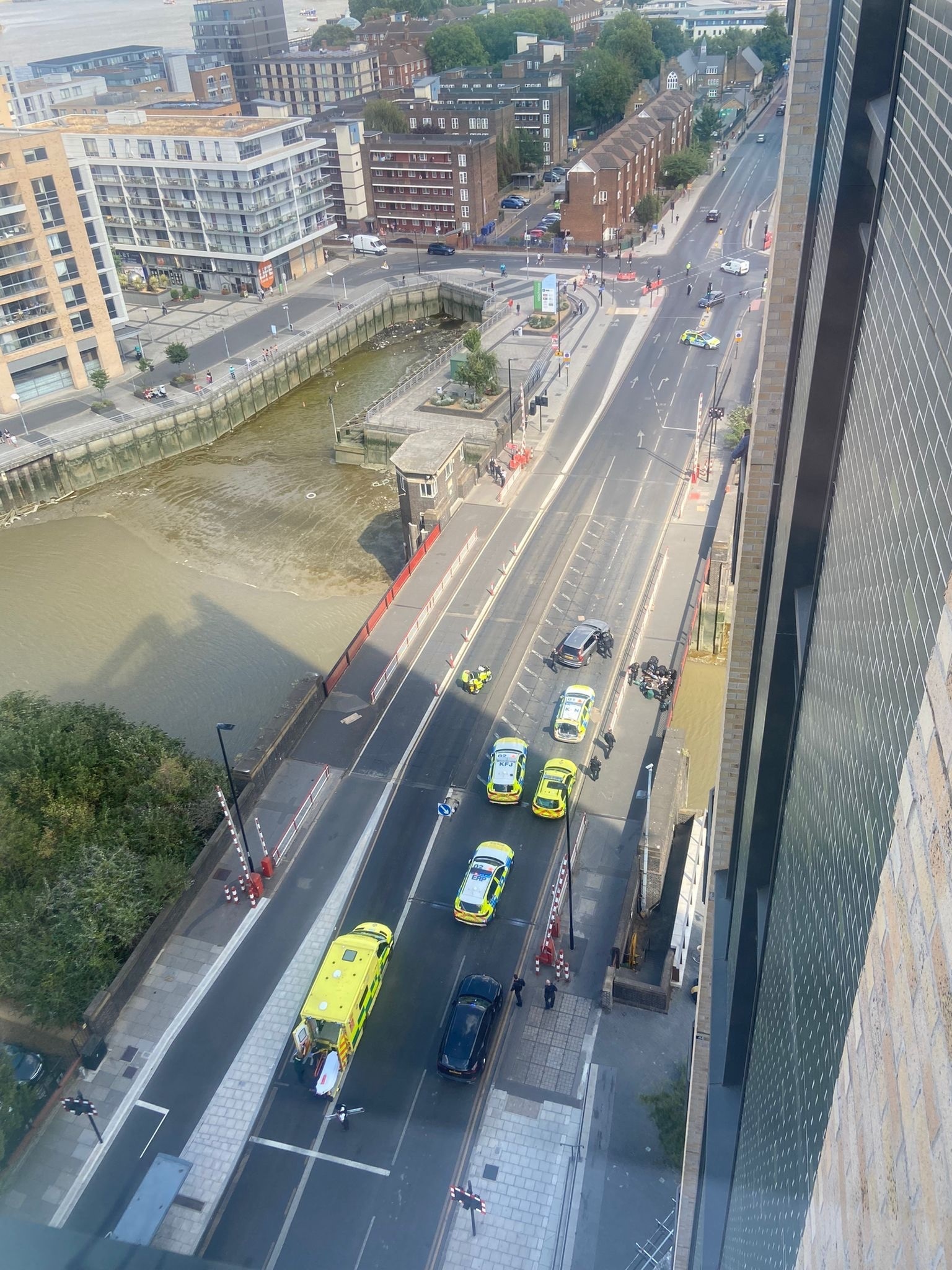Watchdog investigating after police shoot man in Greenwich | ITV News