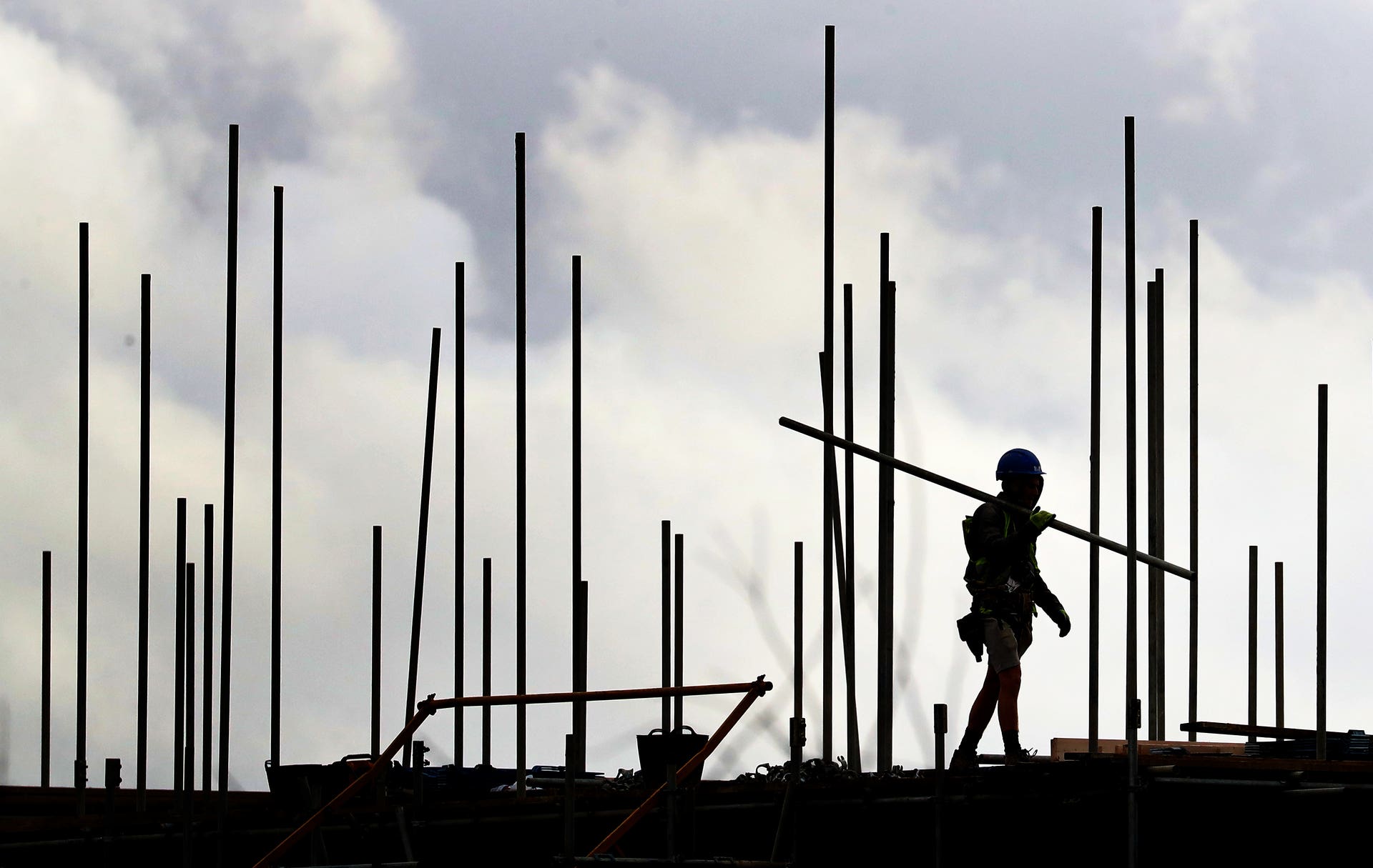 ‘Critical point’ for housing industry as fall in new home registrations ...