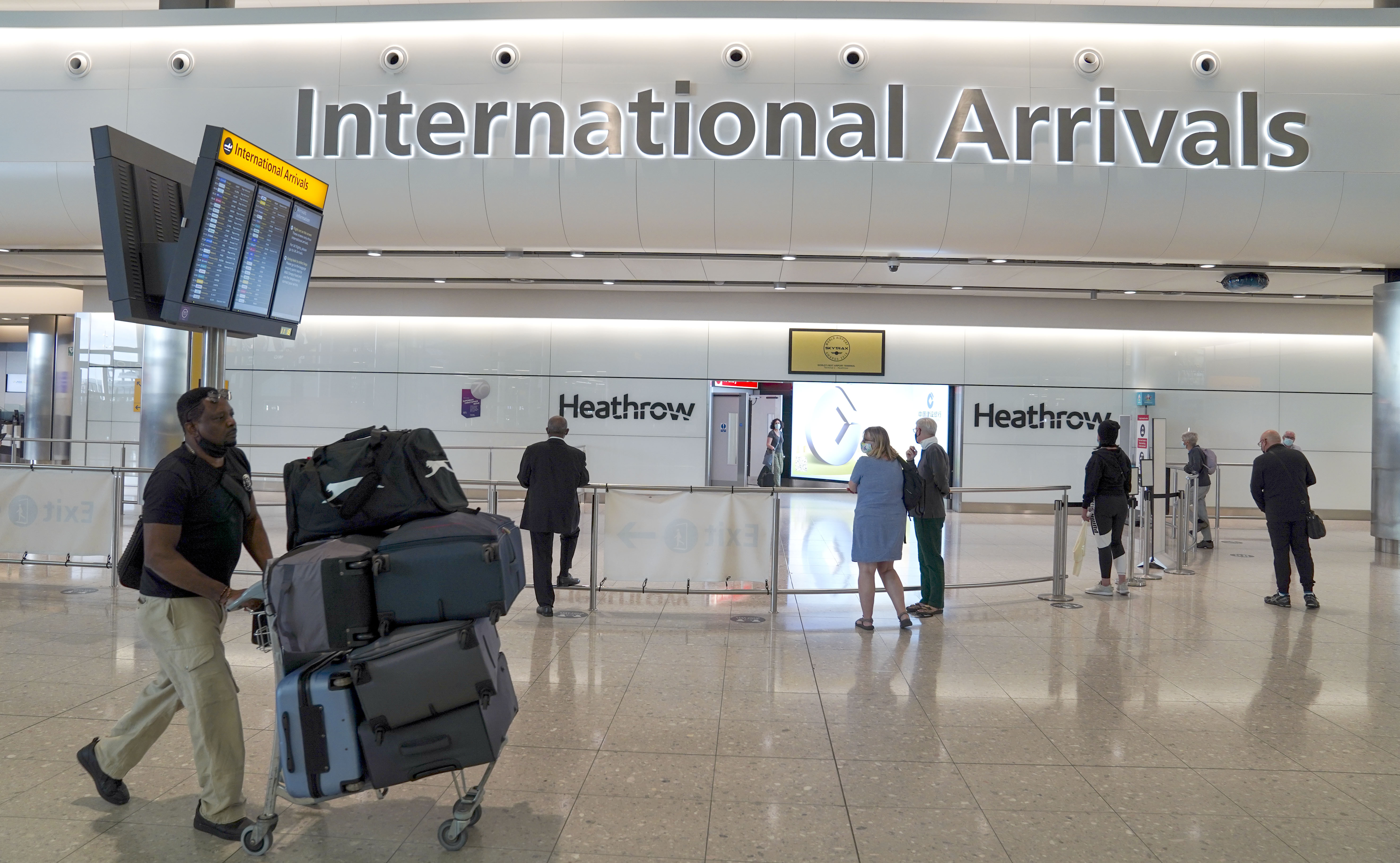 London's Heathrow raises 2022 passenger forecast to 52.8 million
