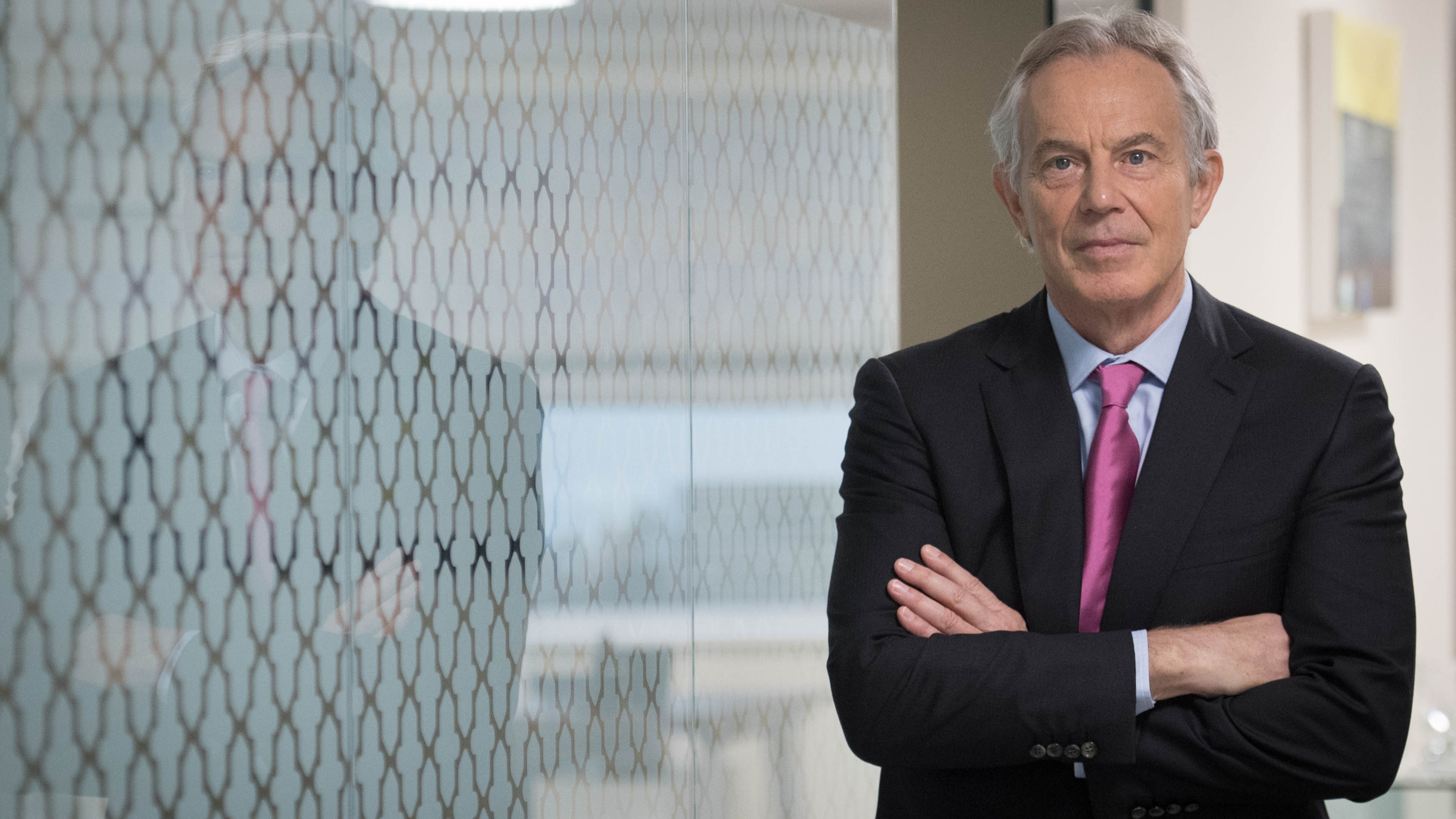 Sir Tony Blair: Half a million people sign petition to have knighthood