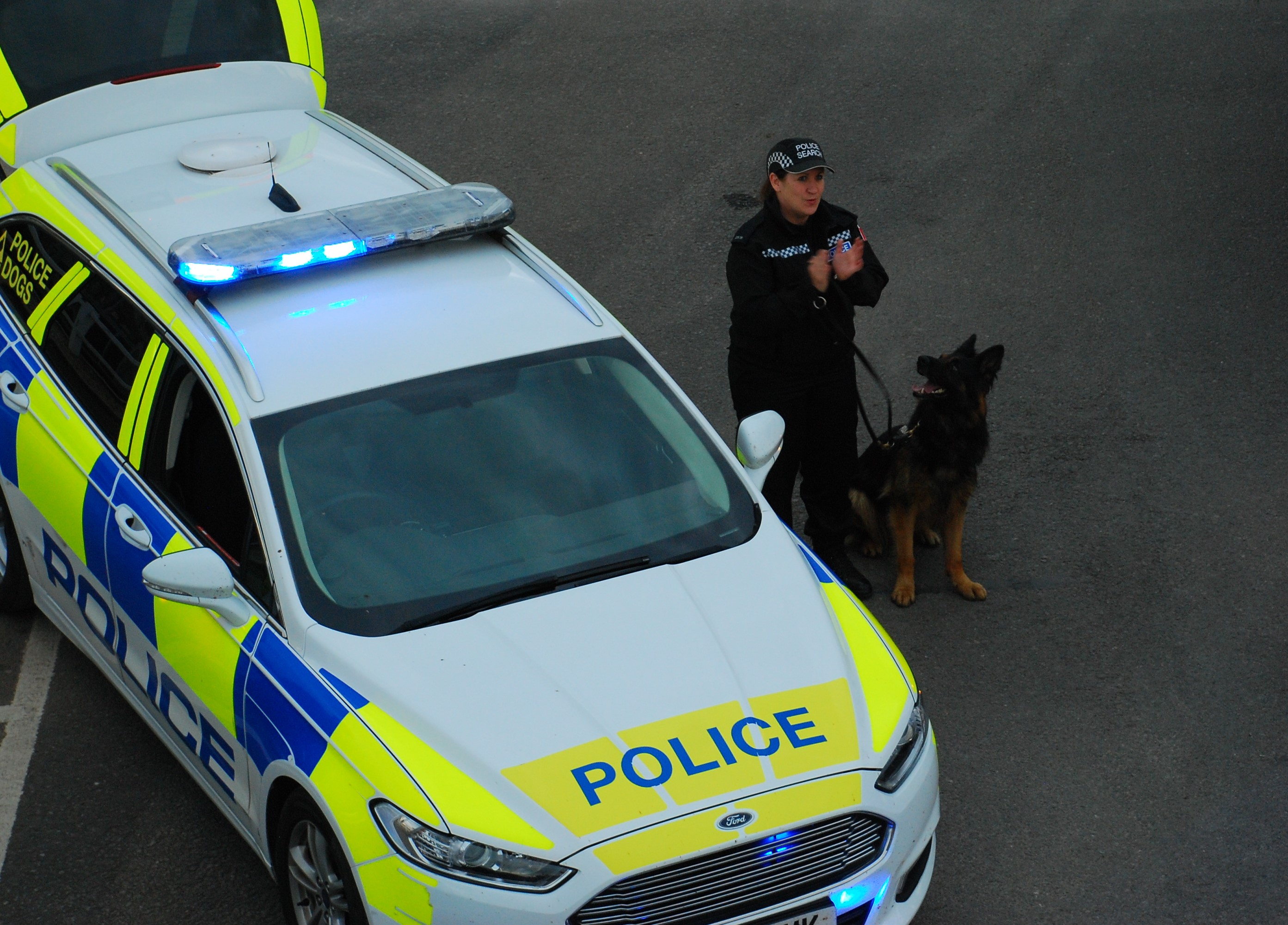 Illegal rave near Bristol broken up after partygoers turn violent ...