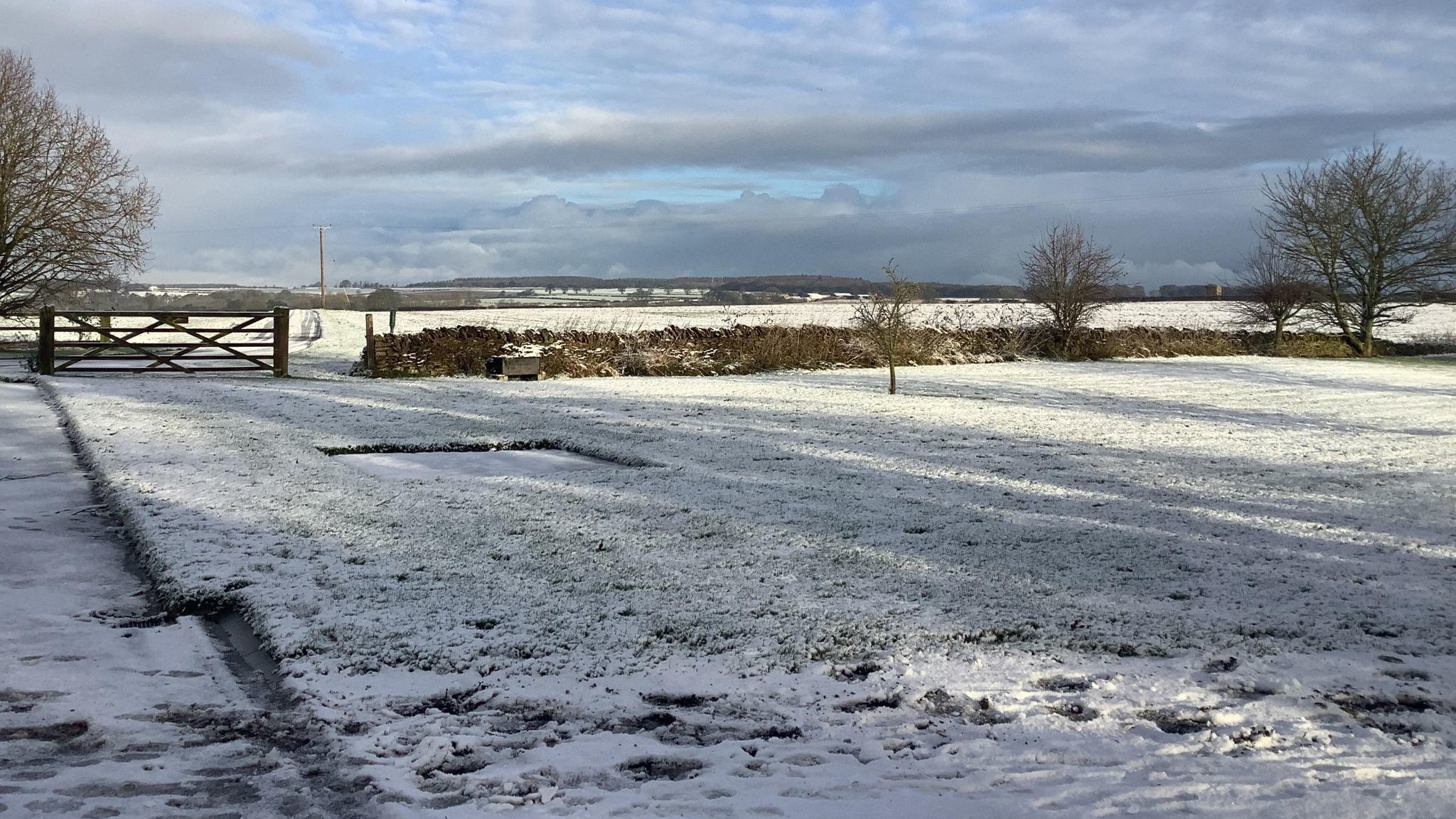 Storm Goretti Hits UK: Snow, Ice, and School Closures
