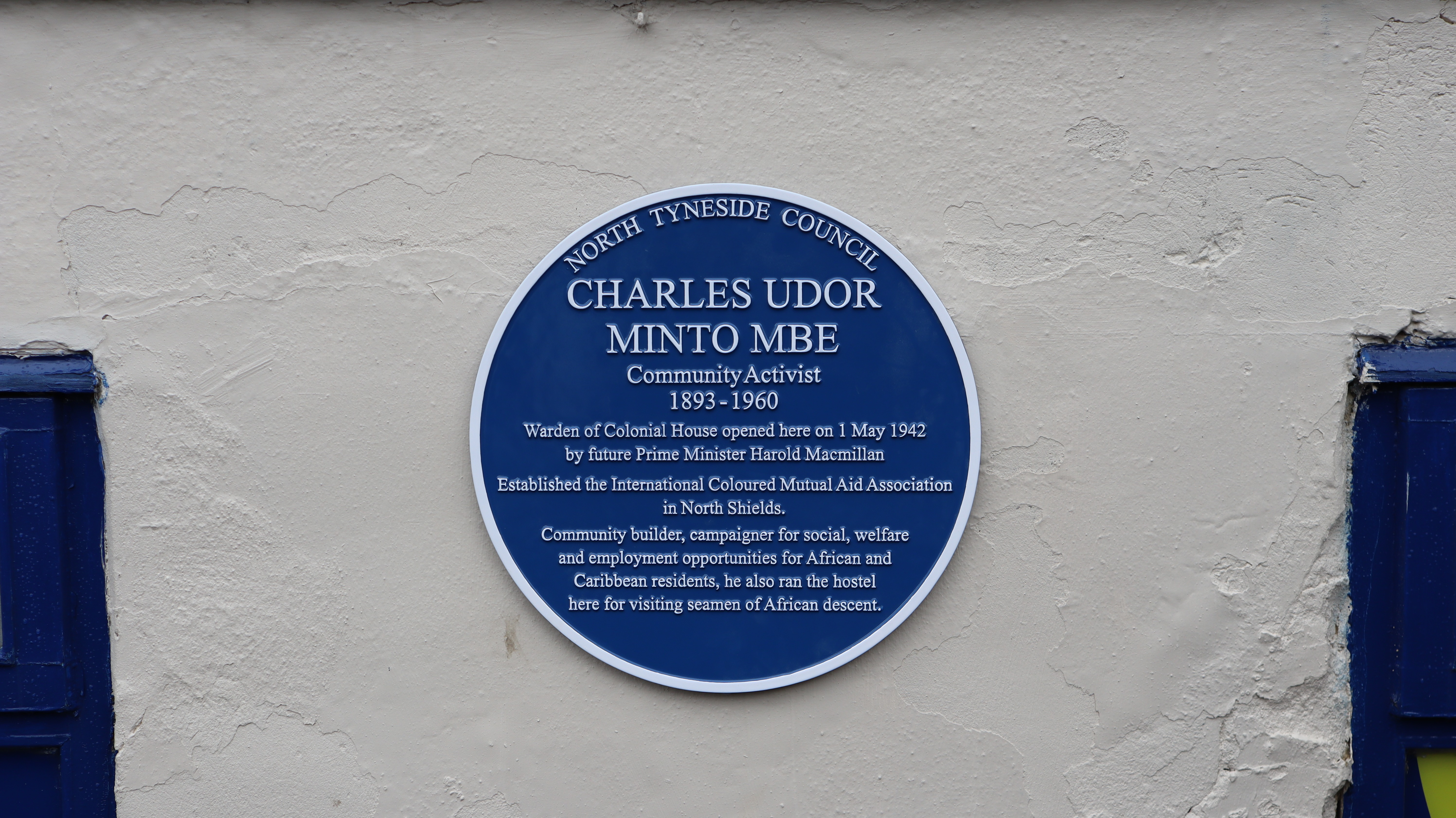 Blue plaque honour for North Shields boxer and civil rights campaigner ...