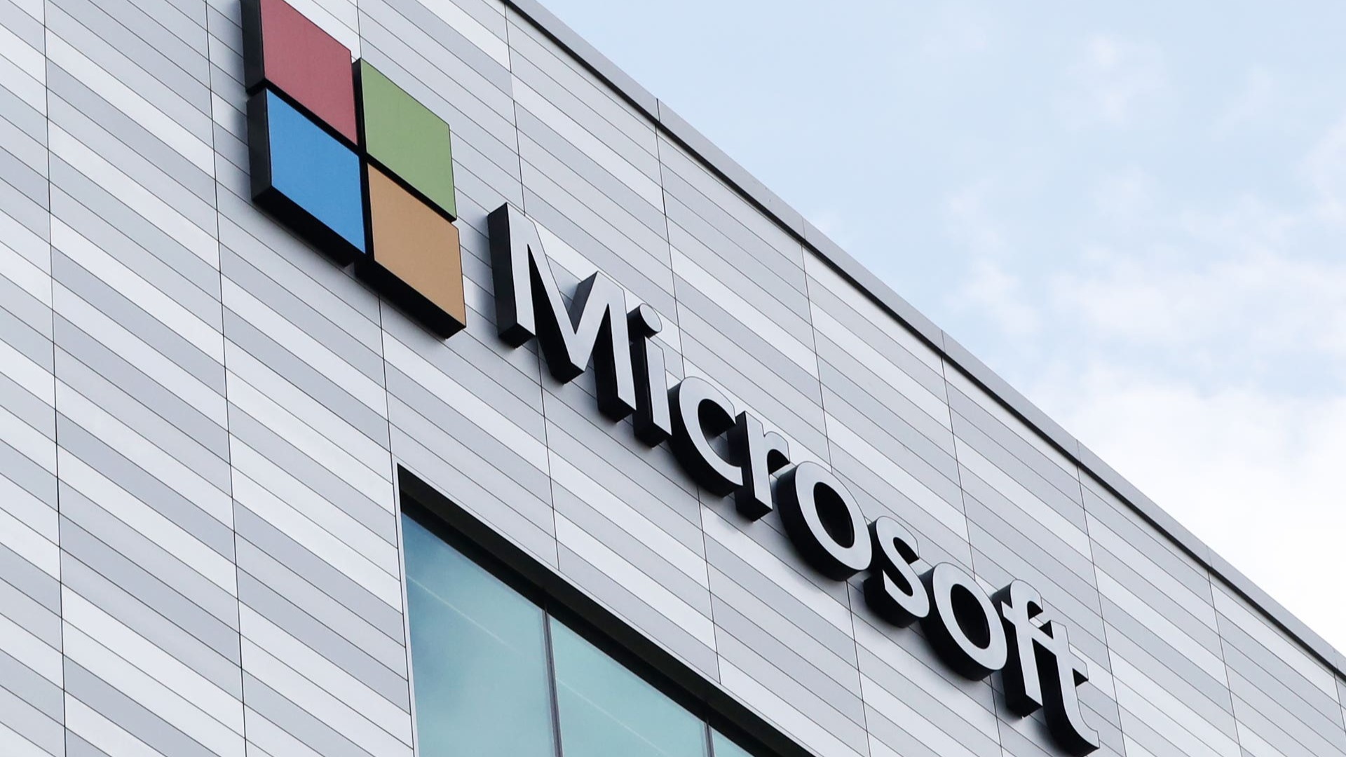 Microsoft makes 'voluntary exit offer' to quarter of workforce amid AI ...