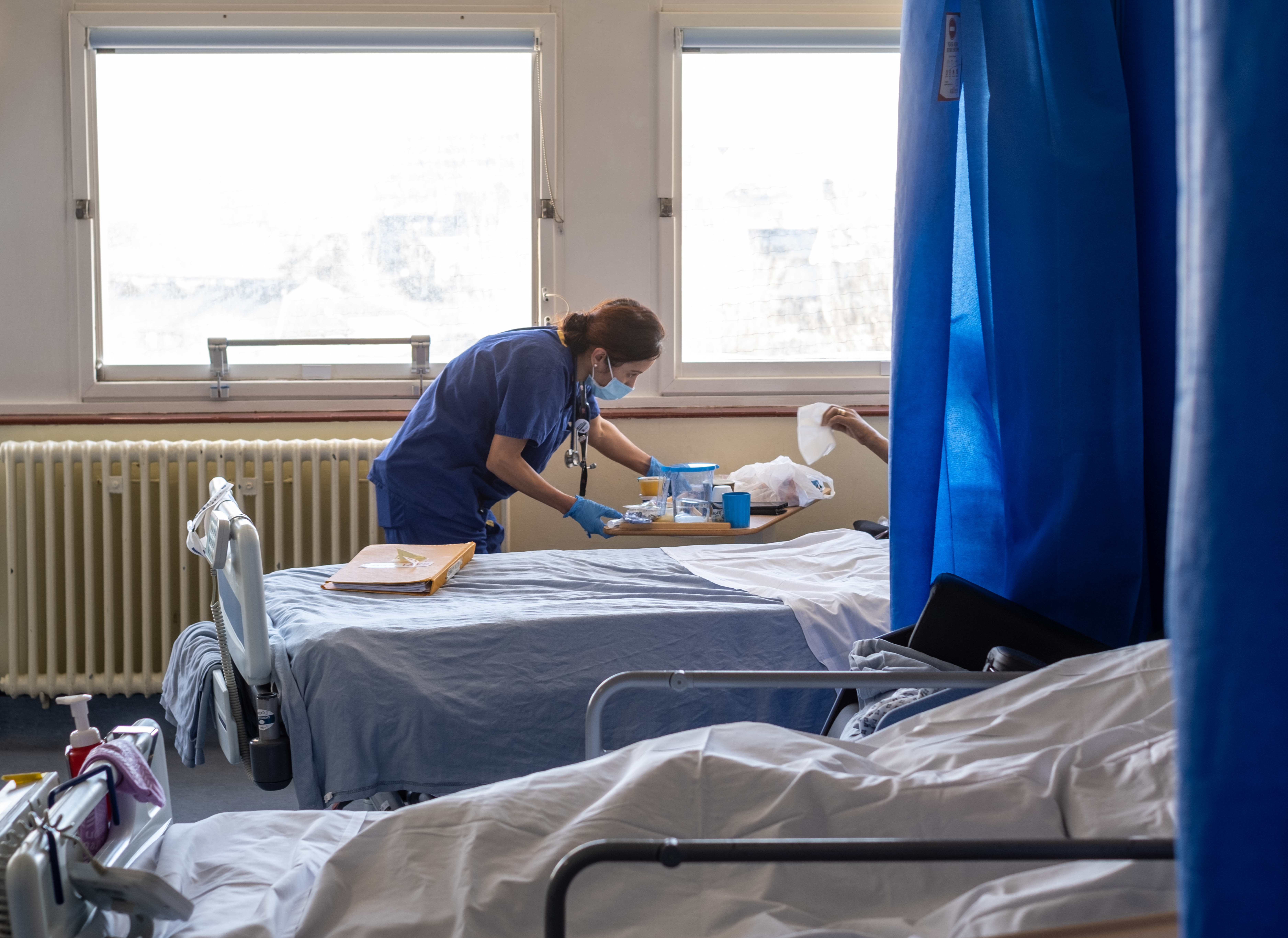Government poised to announce '£1 billion plan' to fill NHS vacancies - Vimarsana News