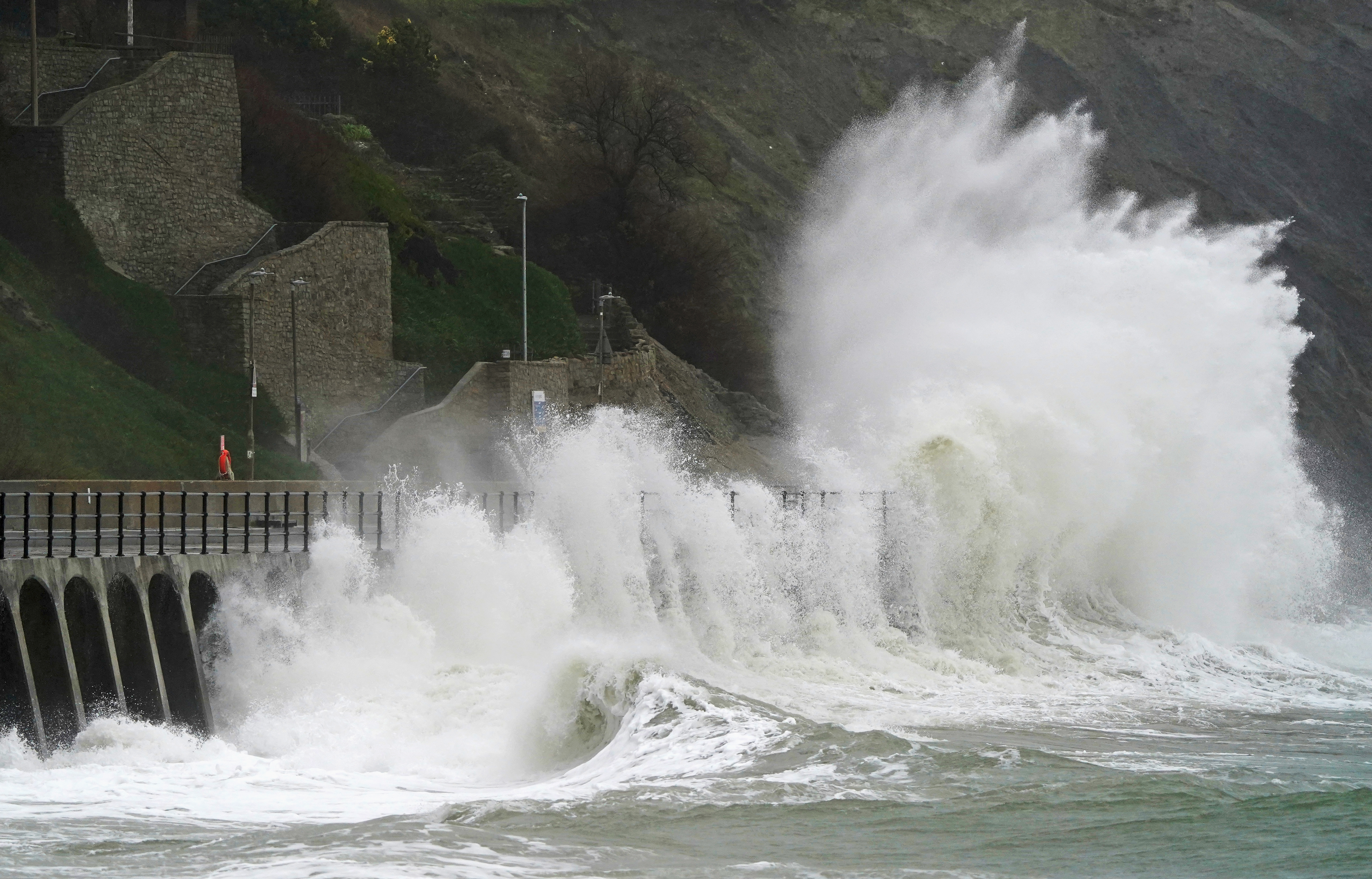 Yellow warning in place for parts of Cumbria as up to 70mph winds to ...