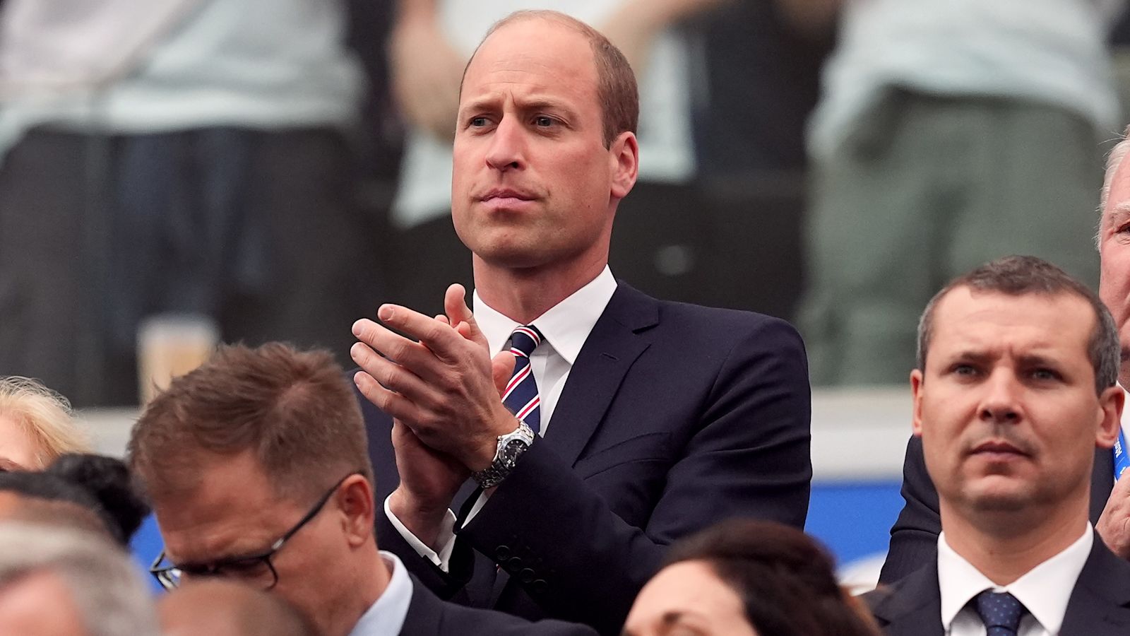 Prince William declines to reveal tax bill, sharing fewer details than his  father | ITV News