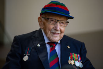 https www itv com news 2021 02 01 captain sir tom moore remains in hospital as he treated for covid 19